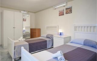 Two-Bedroom Holiday Home In Castellabate -Sa- - 1