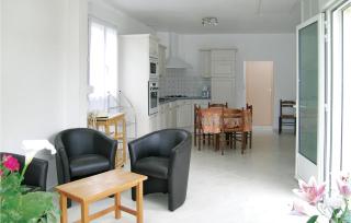 Gorgeous Home In Trévou Treguignec - Trévou-Tréguignec - 6