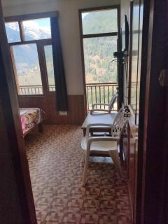 ROOP MOUNTAIN HOMESTAY No Parking - 6