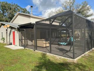 Fun Country Living - 8