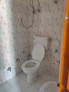 ROOP MOUNTAIN HOMESTAY No Parking - 3