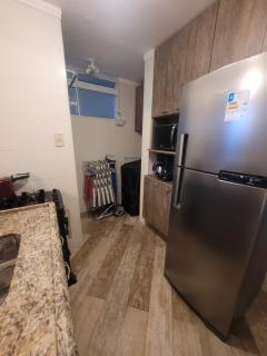 Apartamento Aconchego Frente Mar - Vila Guilhermina Praia Grande SP - Cozinha Completa - Climatizador de Ar - TV a Cabo - Wi-Fi - Praia Grande - 8