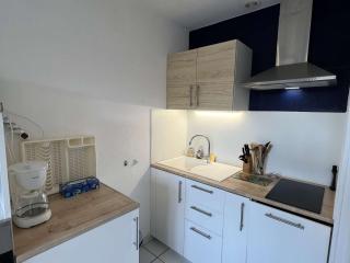 Pavillon avec Terrasse, Piscine et BBQ - 600m Plage, 4 Pers - FR-1-701-41 - Vendres - 2