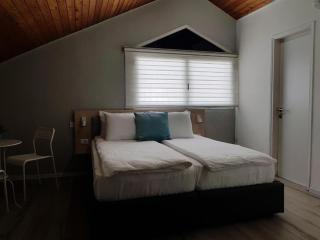 Airport Guest House - Or Yehuda - 6