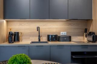 Stone Hill Apartament Wellness z basenem jakuzi saunami prywatnym garażem i rowerami w cenie - 5