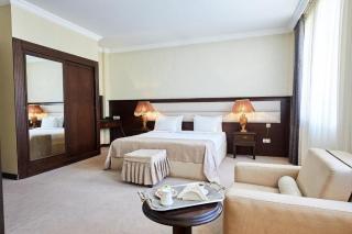 Smith's Boutique - Baku - 9