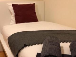 Best Room in Lisbon - Lissabon - 2