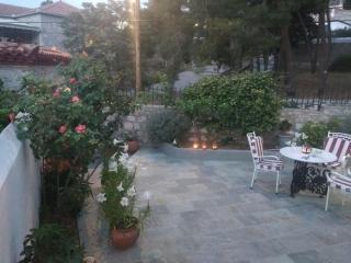 Christiana’s Stone Villa - Hydra - 3