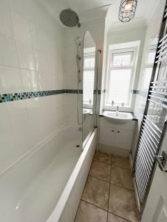 Aprt 10mins walk from The Shard! - London - 4