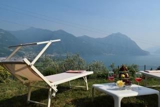 Villa Domus Bianca Mountain Lake Iseo Hospitality - Costa Volpino - 8