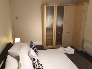 South Shield's Emerald 2 Bed Apartment - South Shields - 9