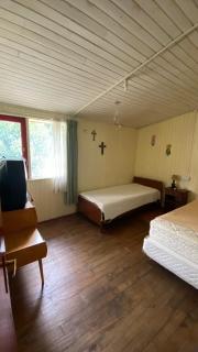 Cabaña sencilla, con amplio patio. A pasos de todo - 9