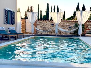 Ferienwohnungen Vi la Mare with Heated Pool - Zadar - 8