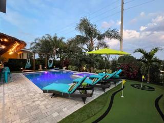 November Deal! Tiki Tropical Oasis & Mini Golf - Orlando - 7