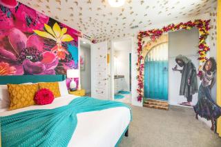 November Deal! Tiki Tropical Oasis & Mini Golf - Orlando - 5