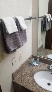 OSU Queen Hotel Room 118 Booking - Stillwater - 8
