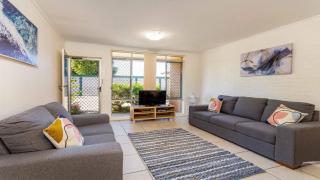 Comfy Ground Floor Unit opposite waterfront! Welsby Pde, Bongaree - Bongaree - 7