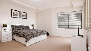 Spectacular Unit Overlooking Pumicestone Passage - Welsby Pde, Bongaree - Bongaree - 5