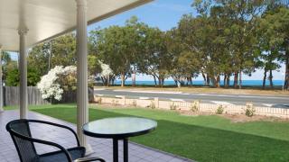 Large family waterfront home with room for a boat - Welsby Pde, Bongaree - Bellara - 0