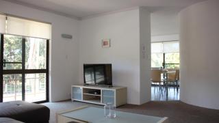 Close to Surf Beach, Surf Club, Hotel and Shops - Boyd St, Woorim - 6
