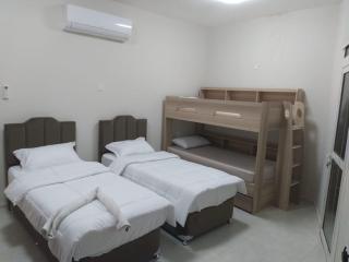 شقة فخمة وواسعة تسع عائلة كبيرة - Ajman - 4