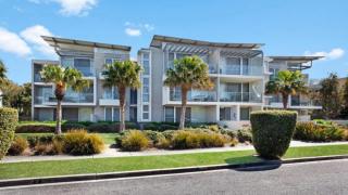 10 - 13 - 15 Beach Rd Hawks Nest - 1