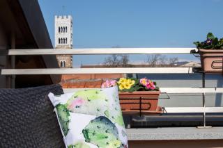 Rooftop Delight with Terrace - Lucca - 2