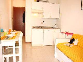 Two-room flat with swimming pool near the sea - Bibione - 9