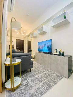 Uptown Parksuites Tower 2 - Manila - 8