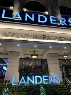 Uptown Parksuites Tower 2 - Manila - 6