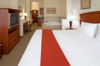 Holiday Inn Express Hotel & Suites Decatur, TX by IHG - Decatur - 1