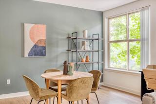 Bellevue 2BR w Gym Roof WD nr Bars Dining SEA-426 - 6