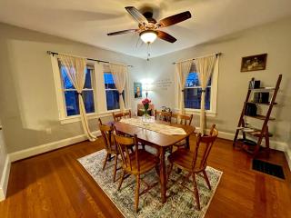 #22 Dreamy Room Newton-Wells Hosp - 5 min to T station - 1