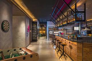 MOXY Osaka Honmachi by Marriott - Osaka - 0