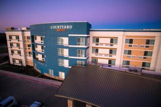 Courtyard by Marriott Dallas Midlothian at Midlothian Conference Center - 9