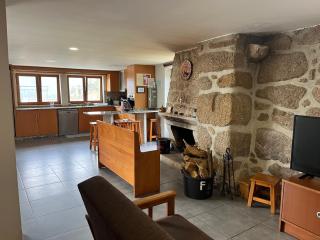 Casa da Lage - Piscina Sazonal - Vistas rio - Gerês - 9