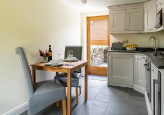 Glandwr Cottage at Hendre Rhys Gethin - 1