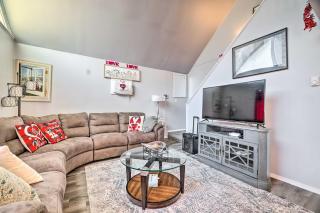 Tobyhanna Home Near Kalahari with Lake and Pool Access - 5