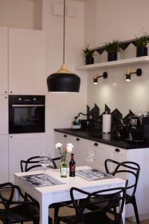 Golden Hour Apartments - Platan Tower - 2