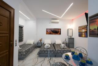 Irini Studios - Psarou - 2