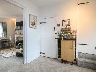The Foxes Den - Totmonslow - 5