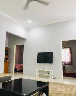 Kundang Villa @ Tasik Biru - 3 Bedrooms Bungalow - Rawang - 3