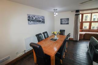 The Drapery, Haltwhistle - Haltwhistle - 3