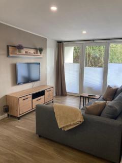 Moderne Ferienwohnung mit Balkon - Herxheim - 9