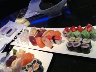Yumi Hotel Sushi-Steaks & Friends - 2