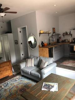 Downtown Yellowstone Bungalow - Livingston - 4