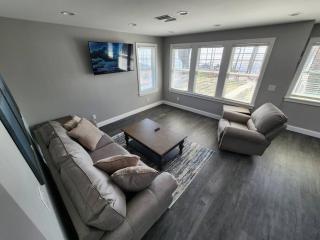 Paradise on Lake Harris Apt #202 - 3