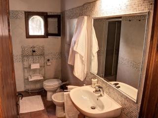 Agriturismo Fattoria La Prugnola - Montescudaio - 1