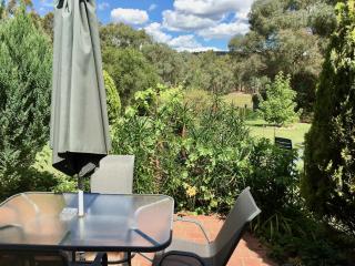 Serena Cottages Beechworth - Your Country Getaway - 2 - Beechworth - 9