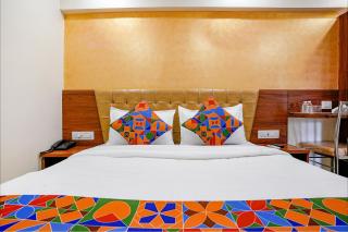 FabExpress Alive - Nr Juhu Beach - Mumbai - 1